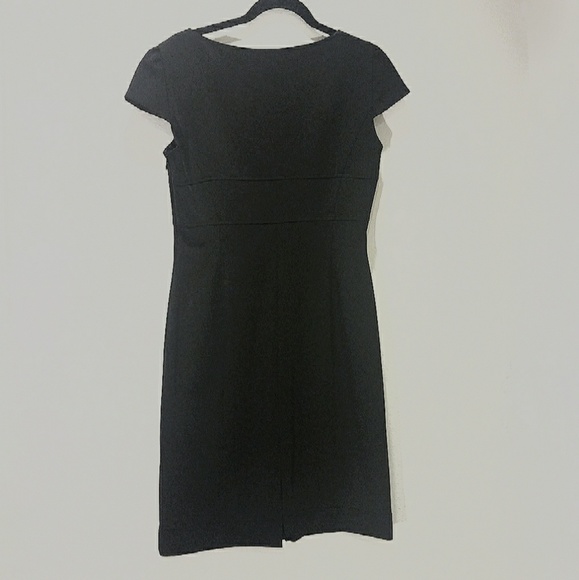 Tahari Arthur Levine Little Black Dress size 6 - Picture 3 of 4